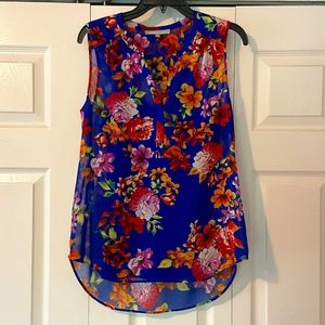 Floral tank top, M